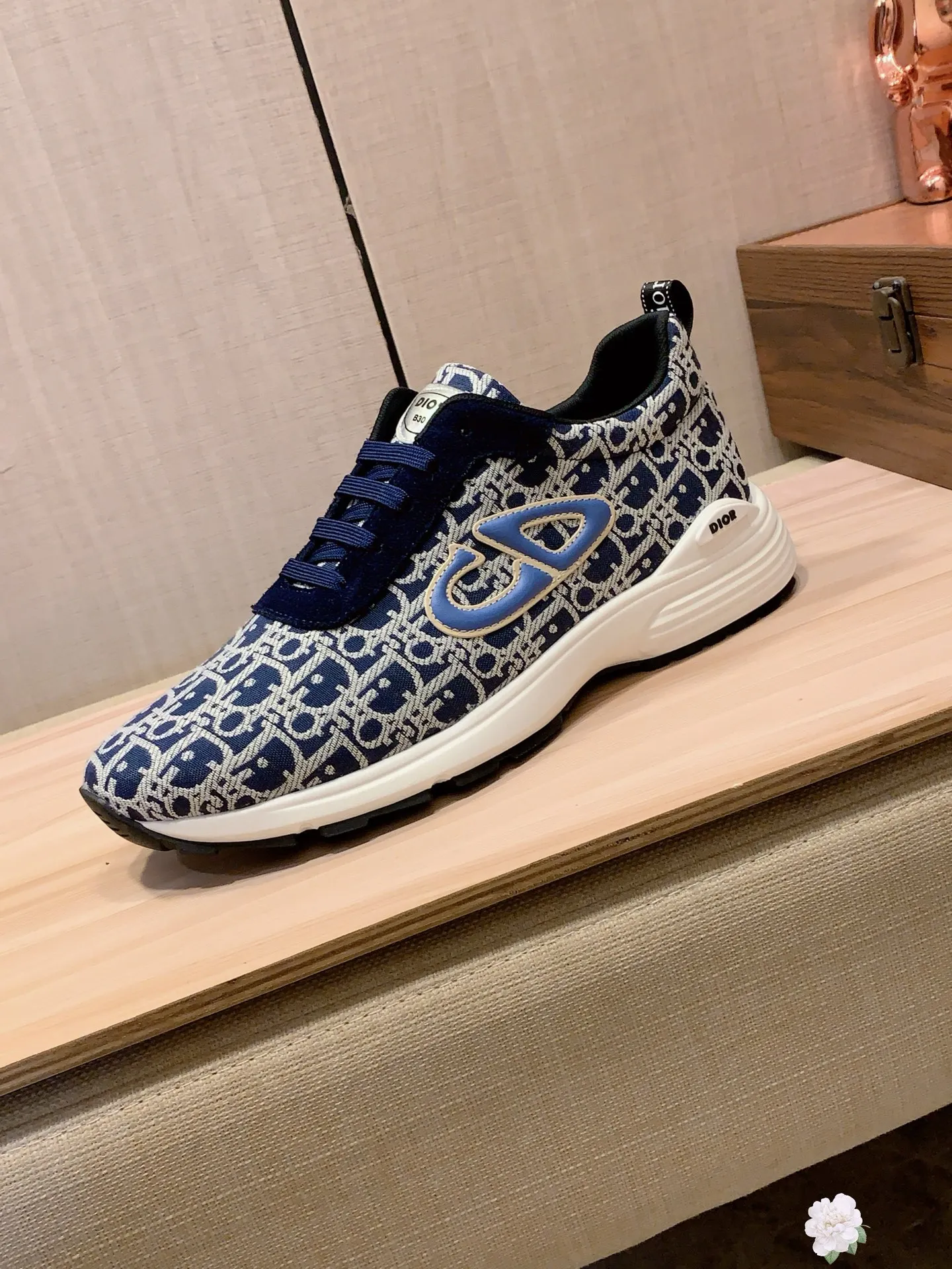 Men's Men's Shoes💰442💰💰🎩🎩[Lightning][Lightning] "Dior DIOR*" The latest and most popular casual shoes, top brand [seduce] luxury ~ purchasing agency, top ~ quality. [Strong] The upper is made of imported breathable cowhide with material ➕ breathable sheepskin feet (•) and fine workmanship. The original stylish and stylish soft rubber wear-resistant and non-slip outsole is light and comfortable on the feet. The real thing looks better when photographed in person. 0121: code: 38-44, 5️⃣ colors selected